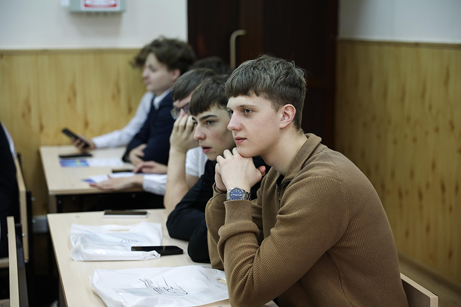 v_skfu_zavershilas_kavkazskaya_konferenciya_shkolnikov_ncfu_ru_01-_5_.jpg
