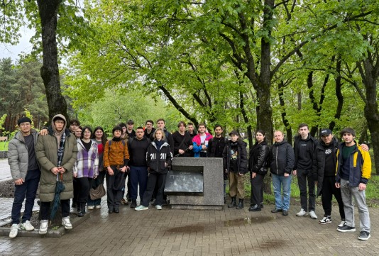 3_.jpg